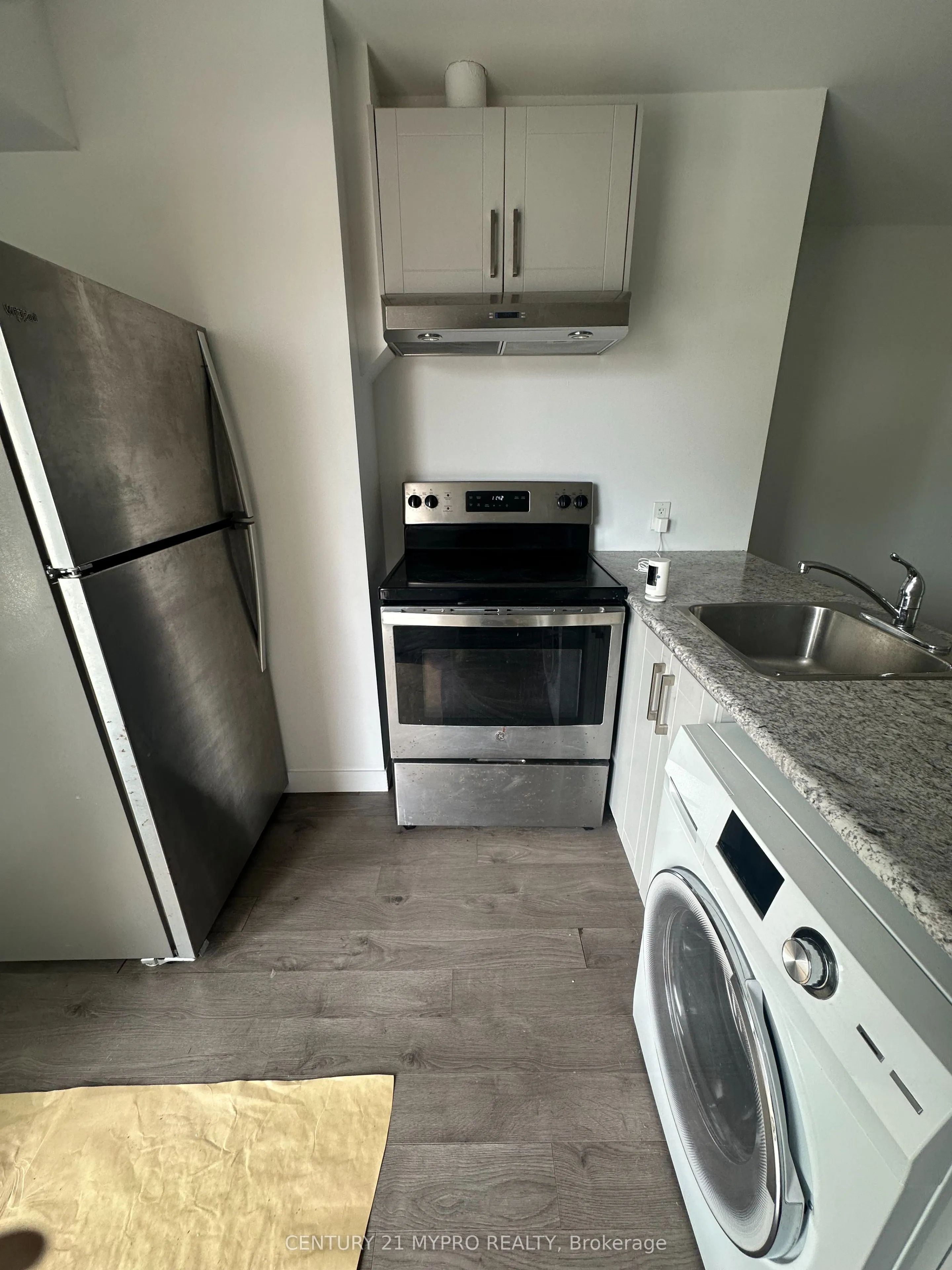 27 DENISTOUN Street, ON L3C 0H6