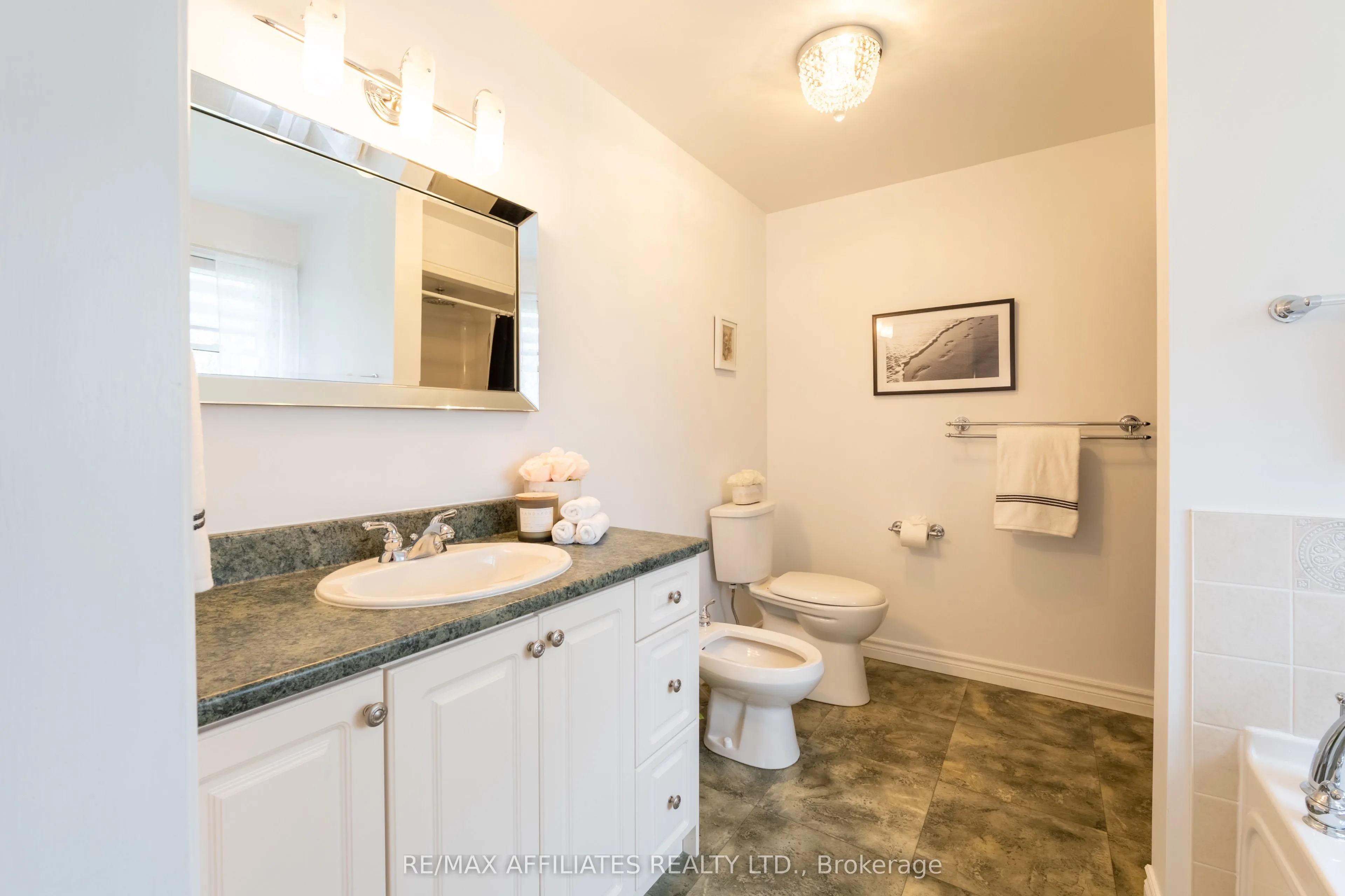 2551 Old Red Road, ON K6V 5T3