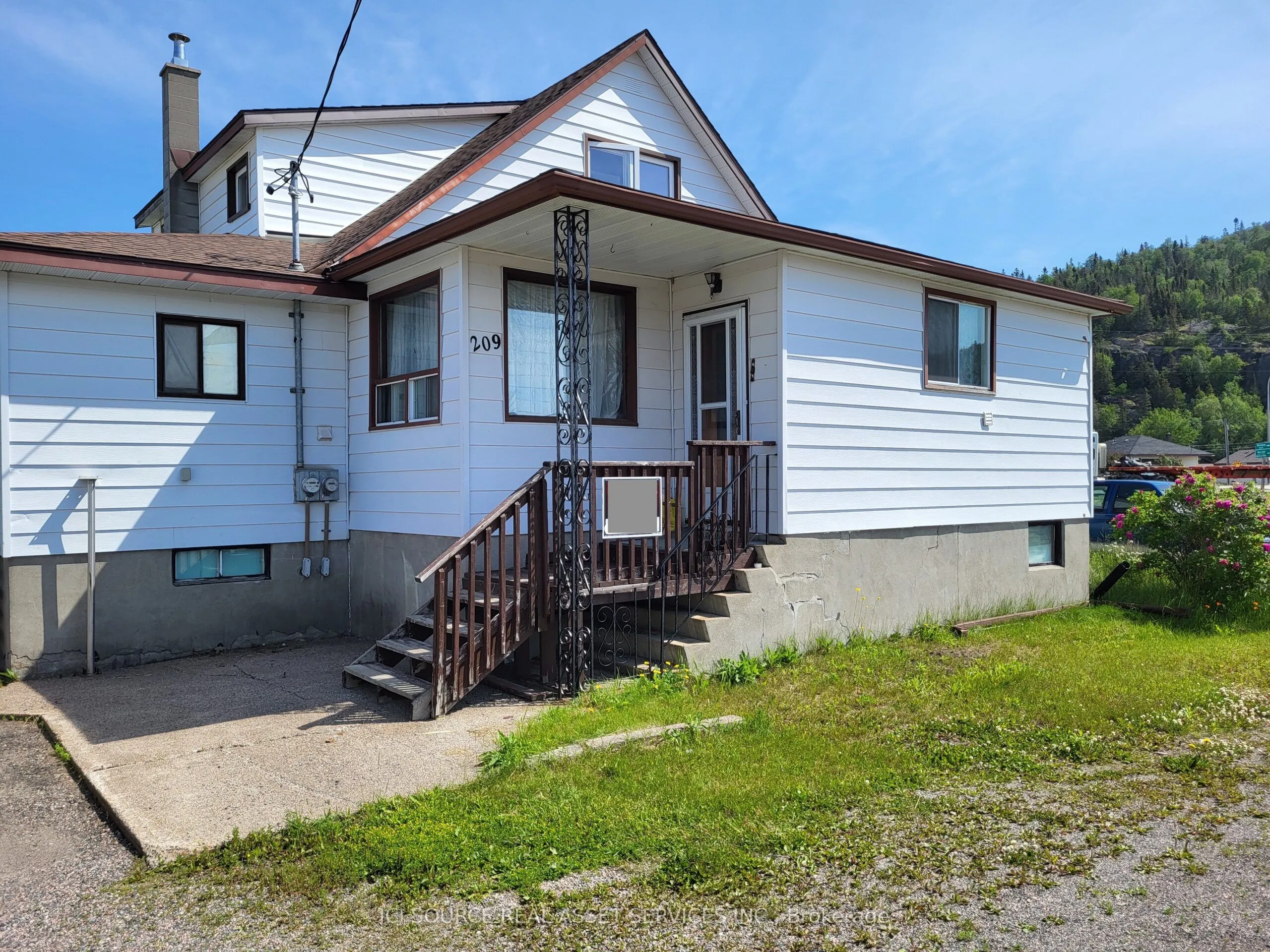 209 Walker Street, ON P0T 2S0