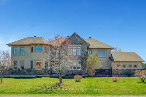 6598 Courtland Grove Crescent, ON K4P 1G5