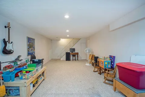 31 Milford Crescent, ON N5X 1A9