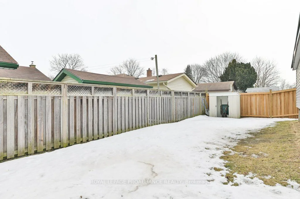 35 Van Alstine Drive, ON K8V 6K7