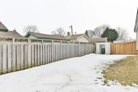 35 Van Alstine Drive, ON K8V 6K7
