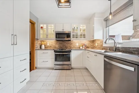 5 Cabot Court, ON N1G 3E4