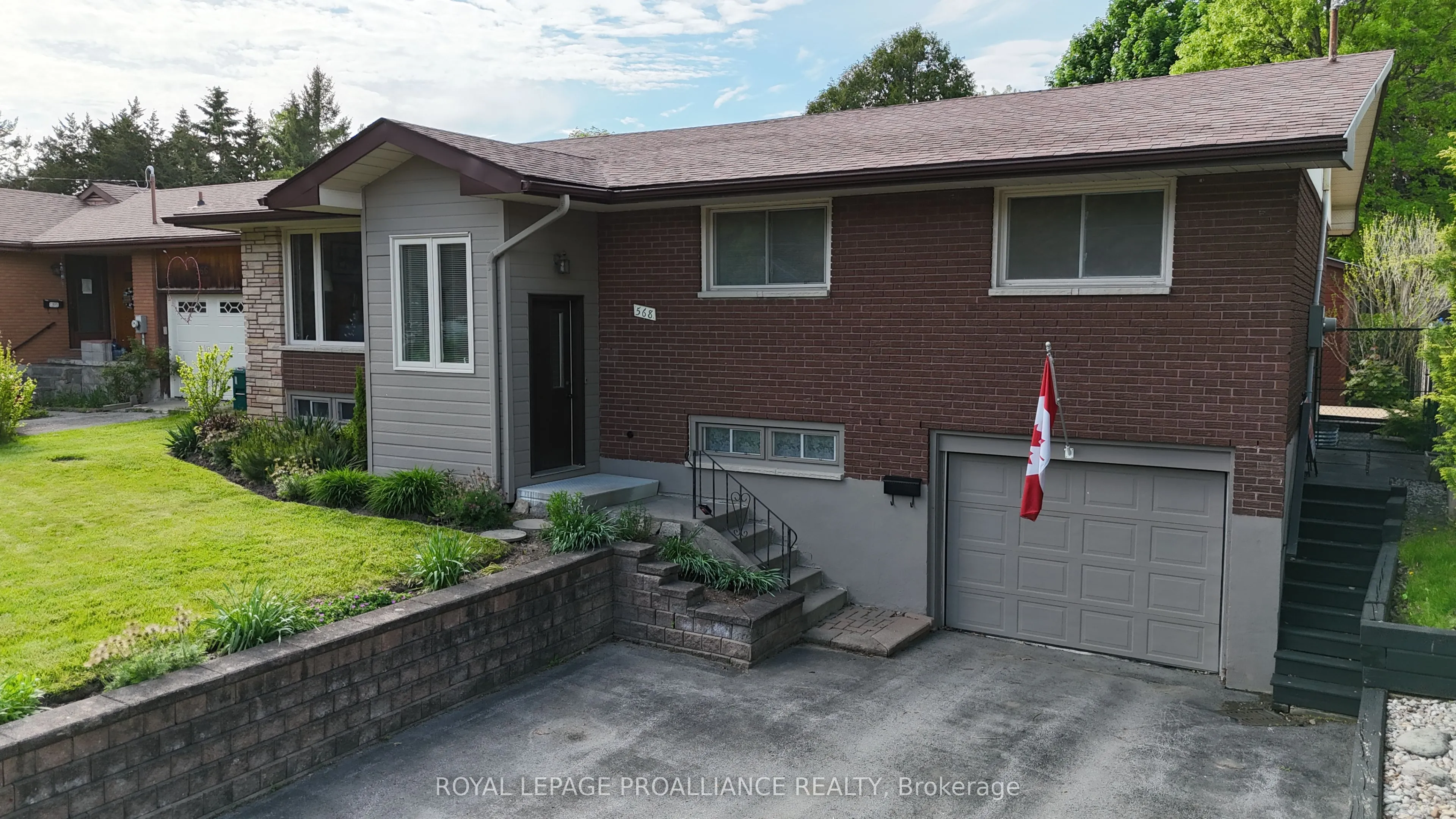 568 Victoria Avenue, ON K8N 2G7