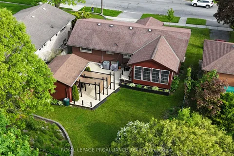 568 Victoria Avenue, ON K8N 2G7