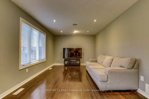 1678 BLACKMAPLE Crescent, ON N5Y 6L6