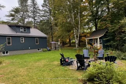 390 Manitoba Street, ON P1L 2C6