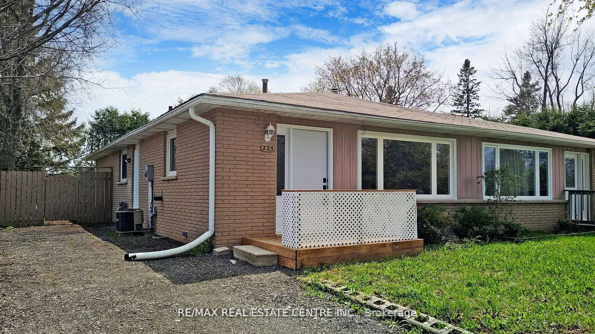 225 Simon Street, ON L9V 3Y3