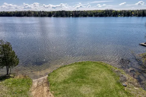 40 Greenwood Crescent, ON K0M 2T0