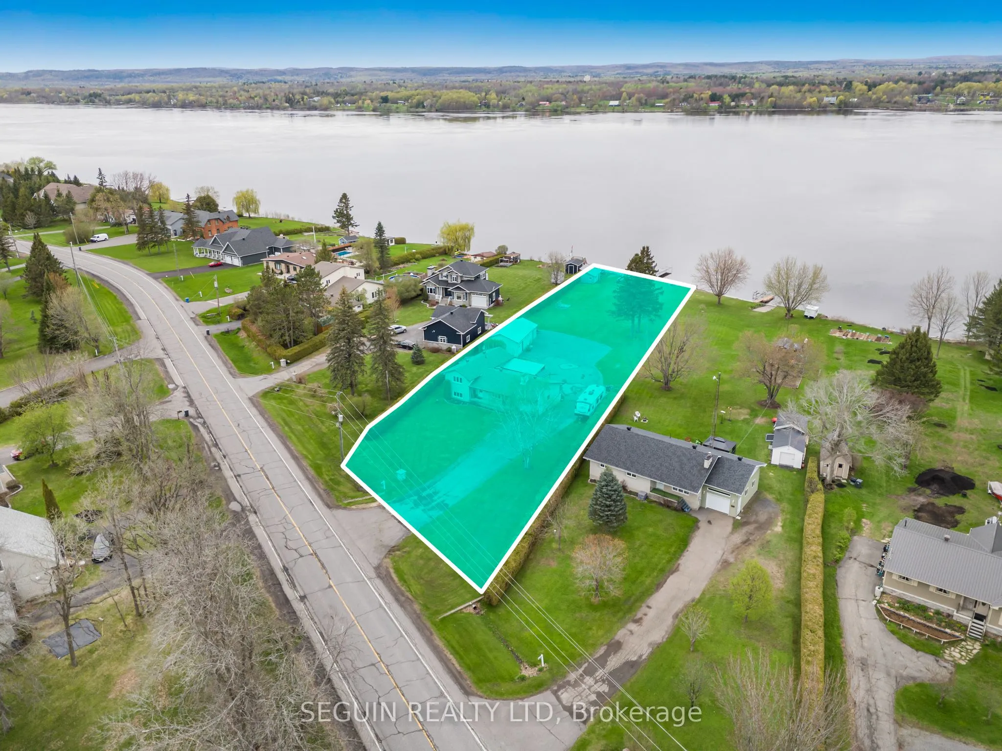 3595 Front Road, ON K6A 2W5