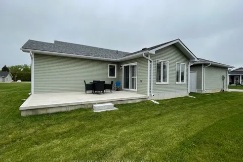 255 Lake Breeze Drive, ON N7A 3Y3