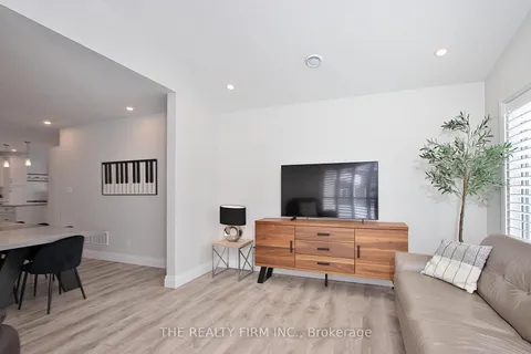 255 Lake Breeze Drive, ON N7A 3Y3