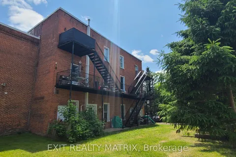 22 Union Street, ON K0B 1R0