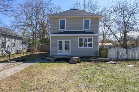 4 Louisa Street, ON N0M 1G0