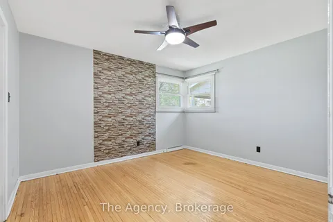 17 Victor Boulevard, ON L2T 2B4