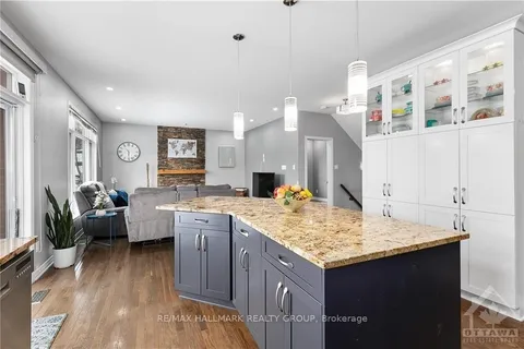 4464 Shoreline Drive, ON K1V 1R7