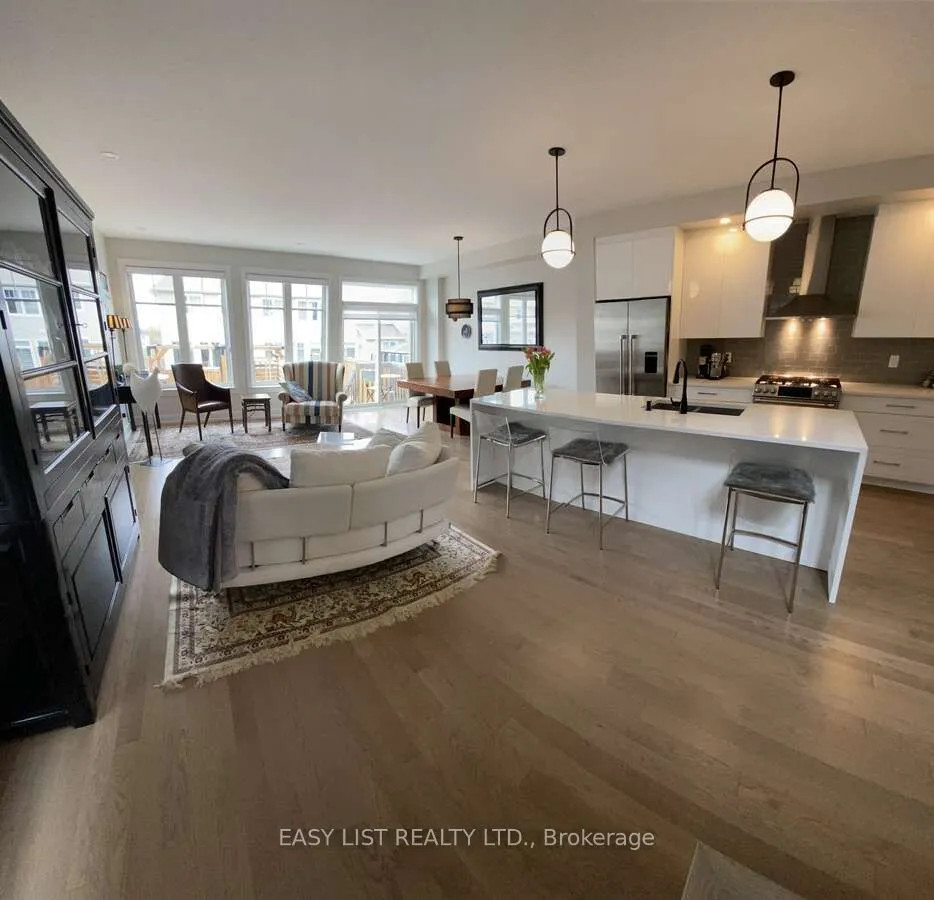 732 Cap Diamant Way, ON K4A 1J9