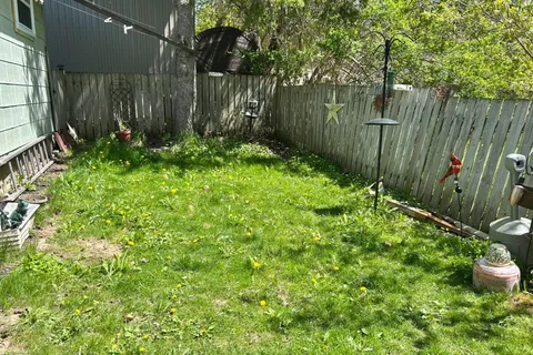 357 8th Street, ON N4N 1J9