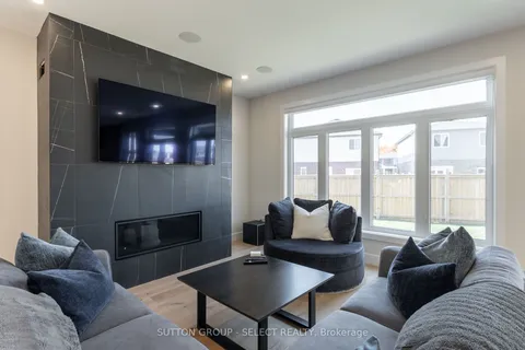 1600 Medway Park Drive, ON N6G 3W1