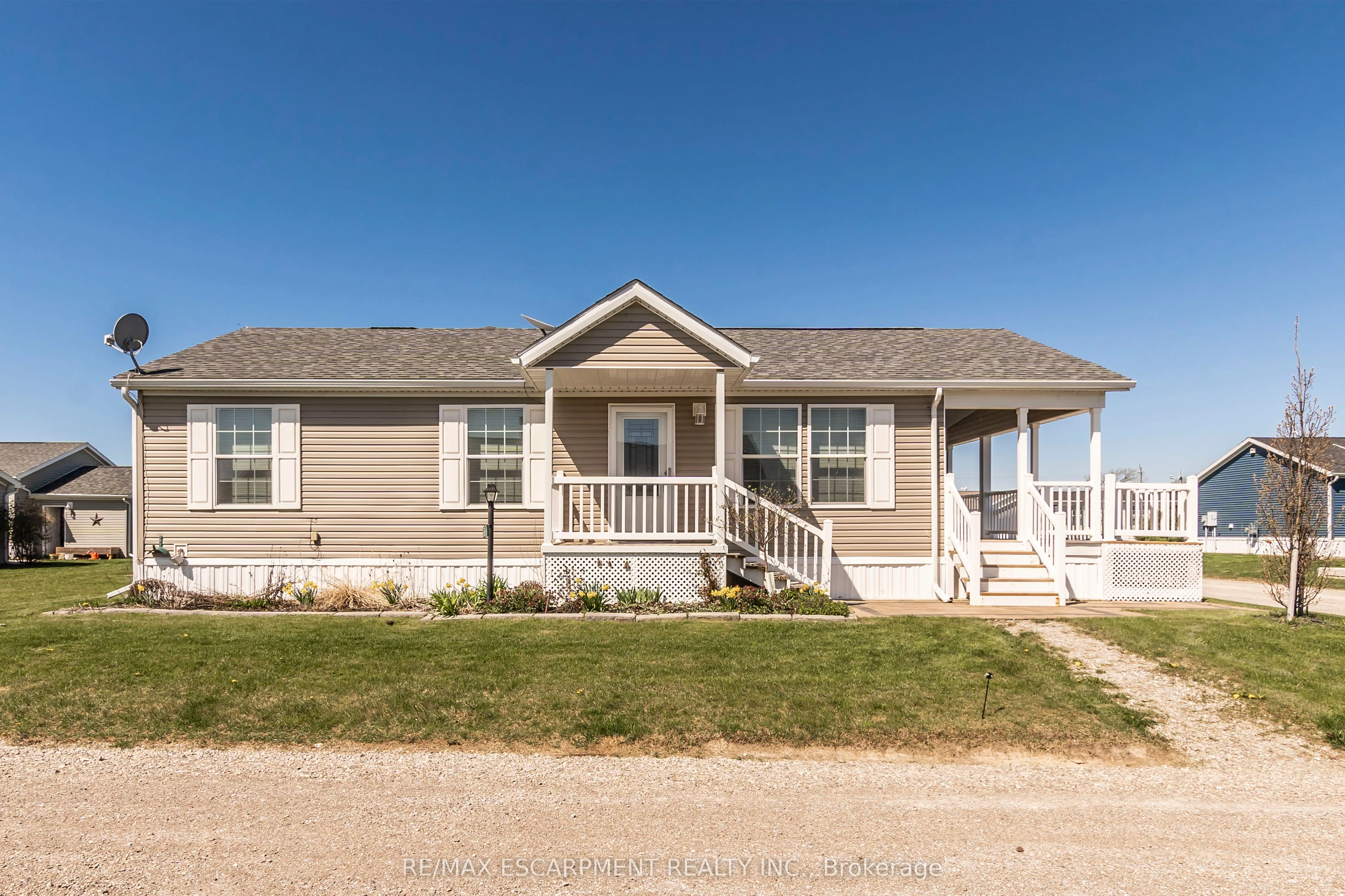 3 Copper Beech Drive, ON N0A 1L0