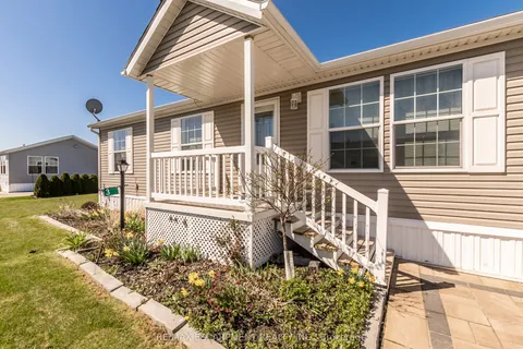 3 Copper Beech Drive, ON N0A 1L0