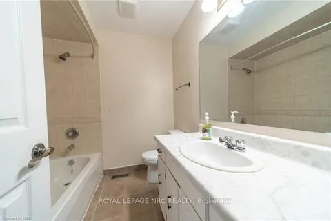 10755 BECK Road, ON L2E 6S6