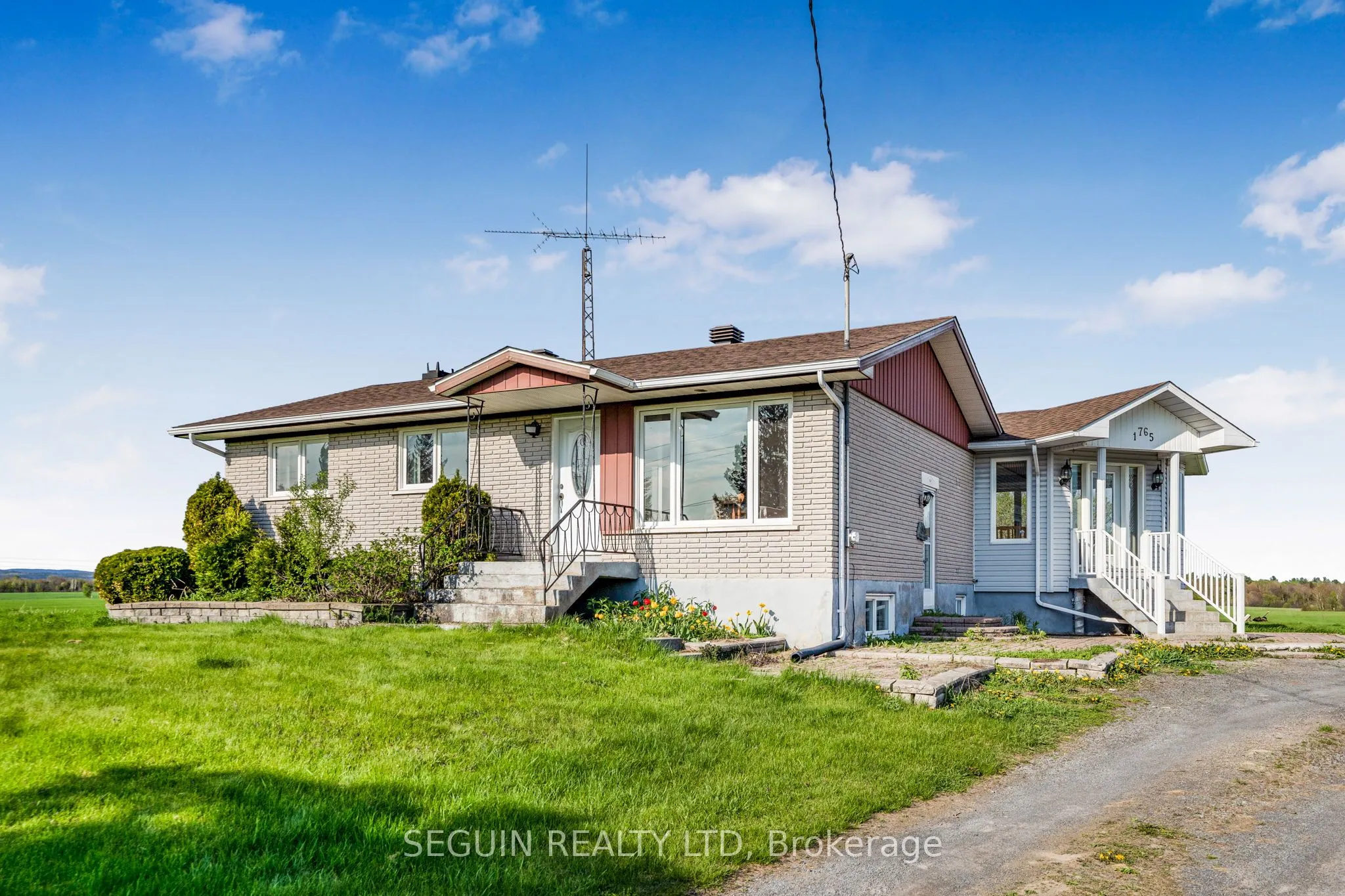 1765 Cassburn Road, ON K0B 1K0