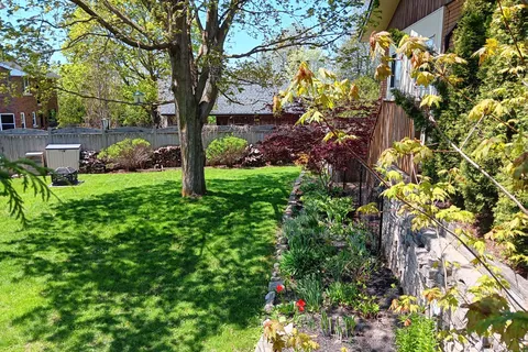 30 7 TH Street, ON N4N 1G2