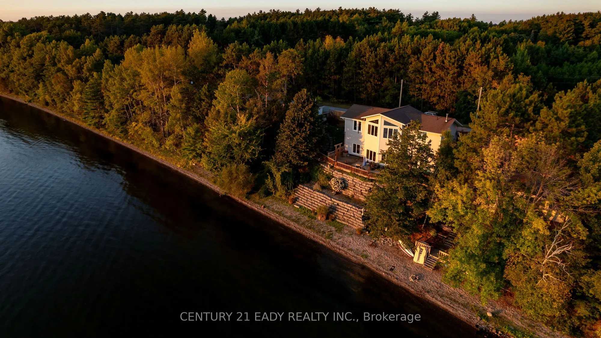563 Island View Drive, ON K0J 1X0