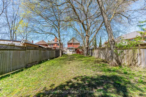 353 6th Street, ON N4K 1G1