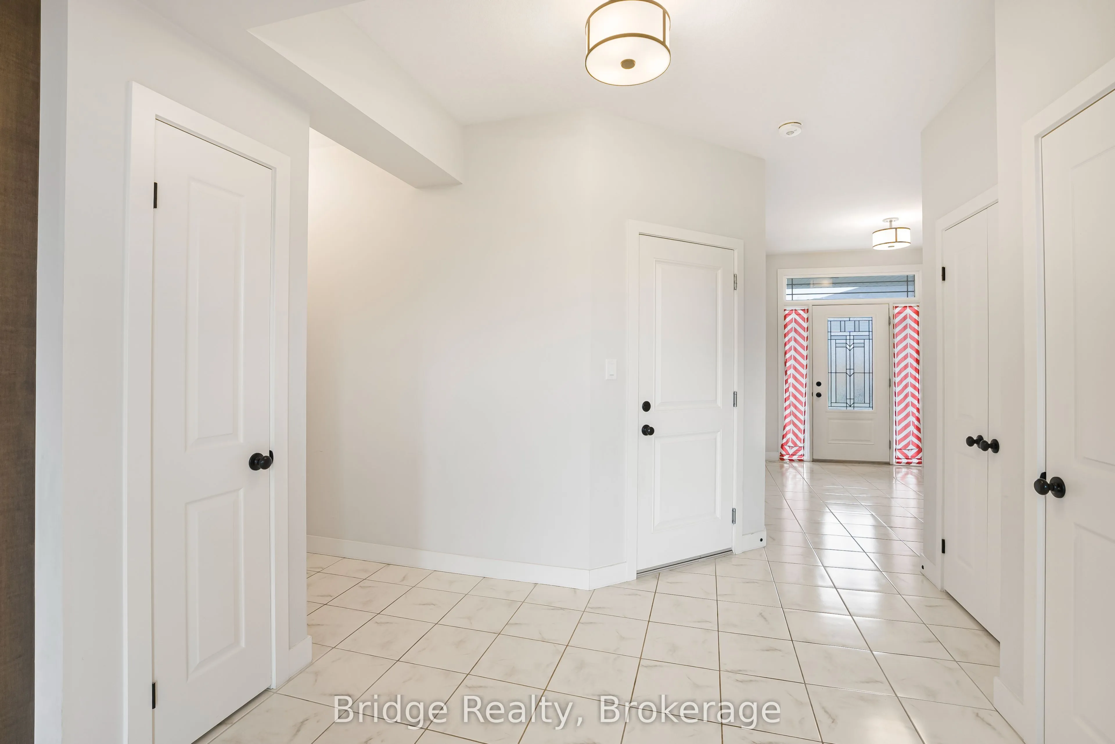 32 Sutherland Crescent, ON N5C 0E3