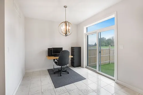 32 Sutherland Crescent, ON N5C 0E3