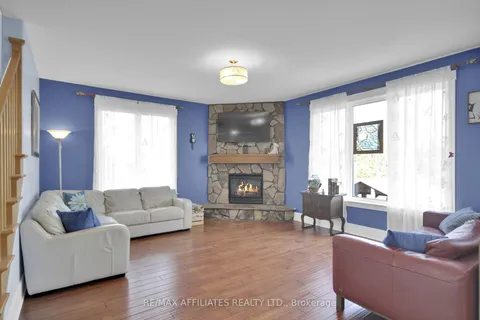 500 Bradbury Court, ON K2W 0A1