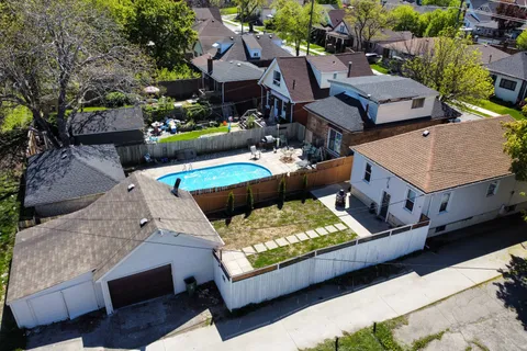 294 Fairfield Avenue, ON L8H 5H6