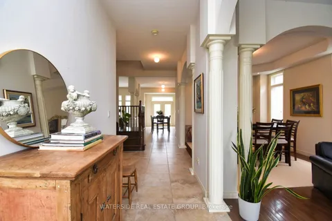 321 Braithwaite Avenue, ON L9G 5A7