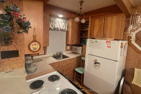 84119 Lakeview Drive, ON N7A 3X9