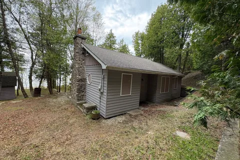 84119 Lakeview Drive, ON N7A 3X9