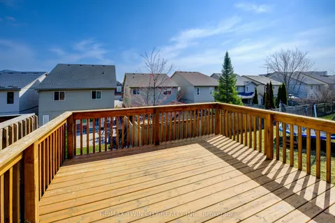 618 MONTPELLIER Drive, ON N2T 0B2