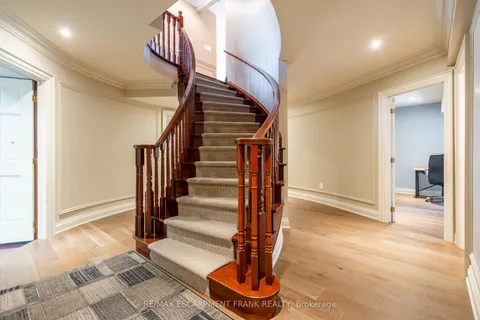 59 Elodia Court, ON L9C 7R2
