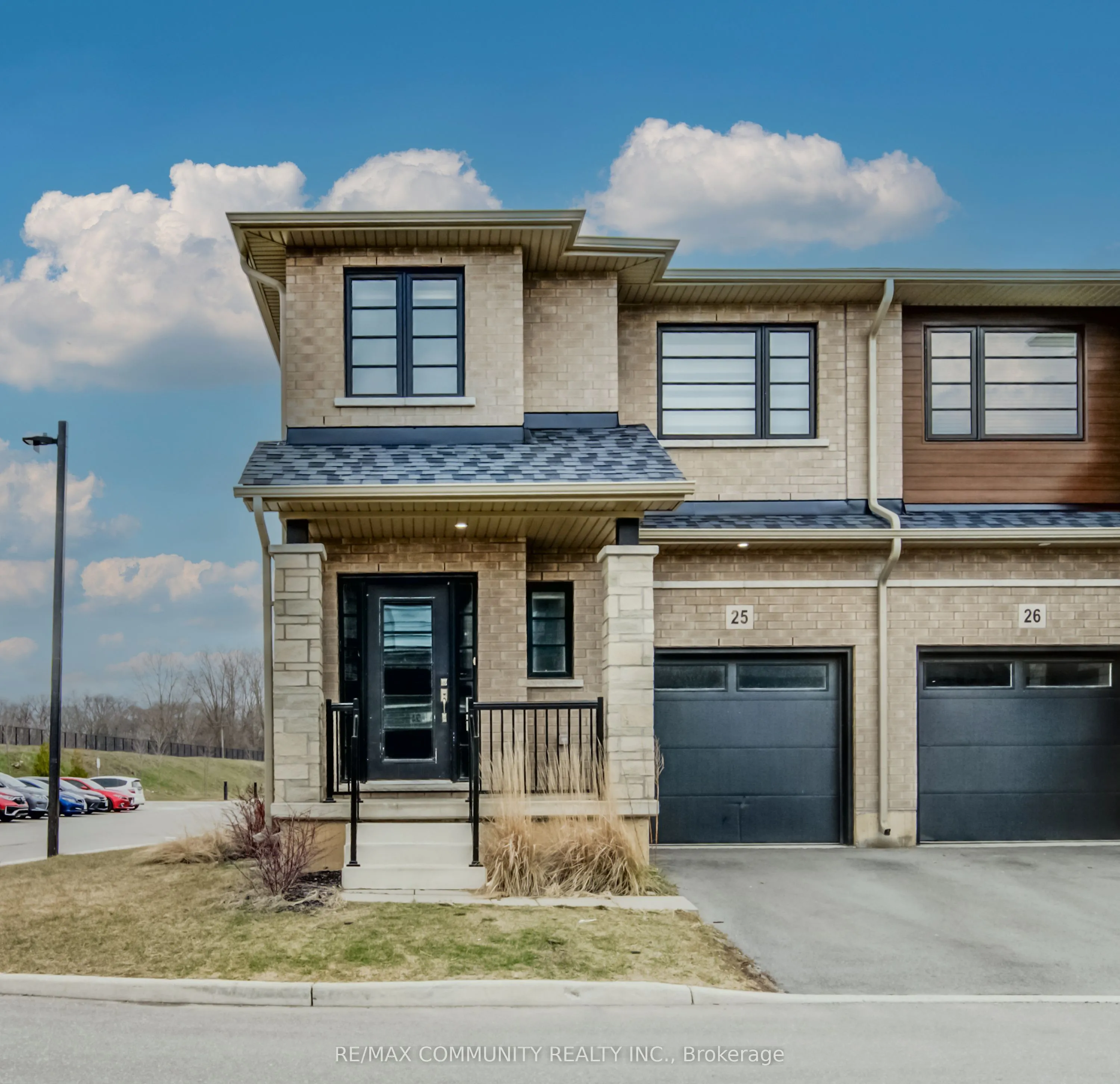 520 Grey Street, ON N3S 0K1