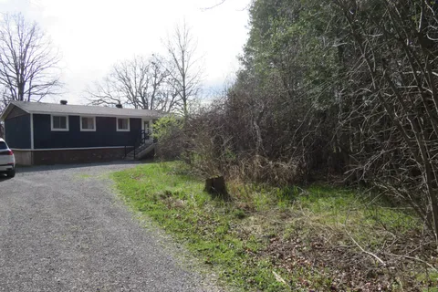 175 BORDEN Road, ON K7C 3P1