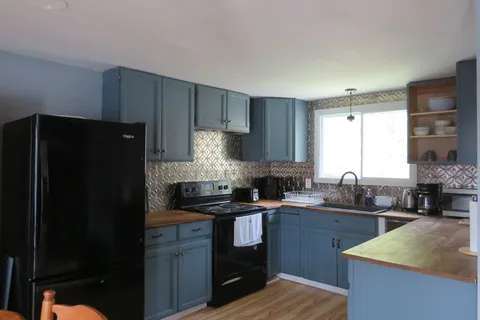 175 BORDEN Road, ON K7C 3P1