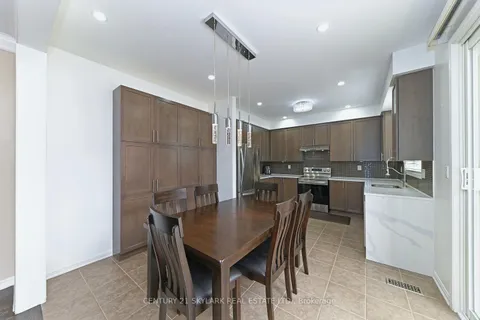 24 Dalton Drive, ON N3C 0E7