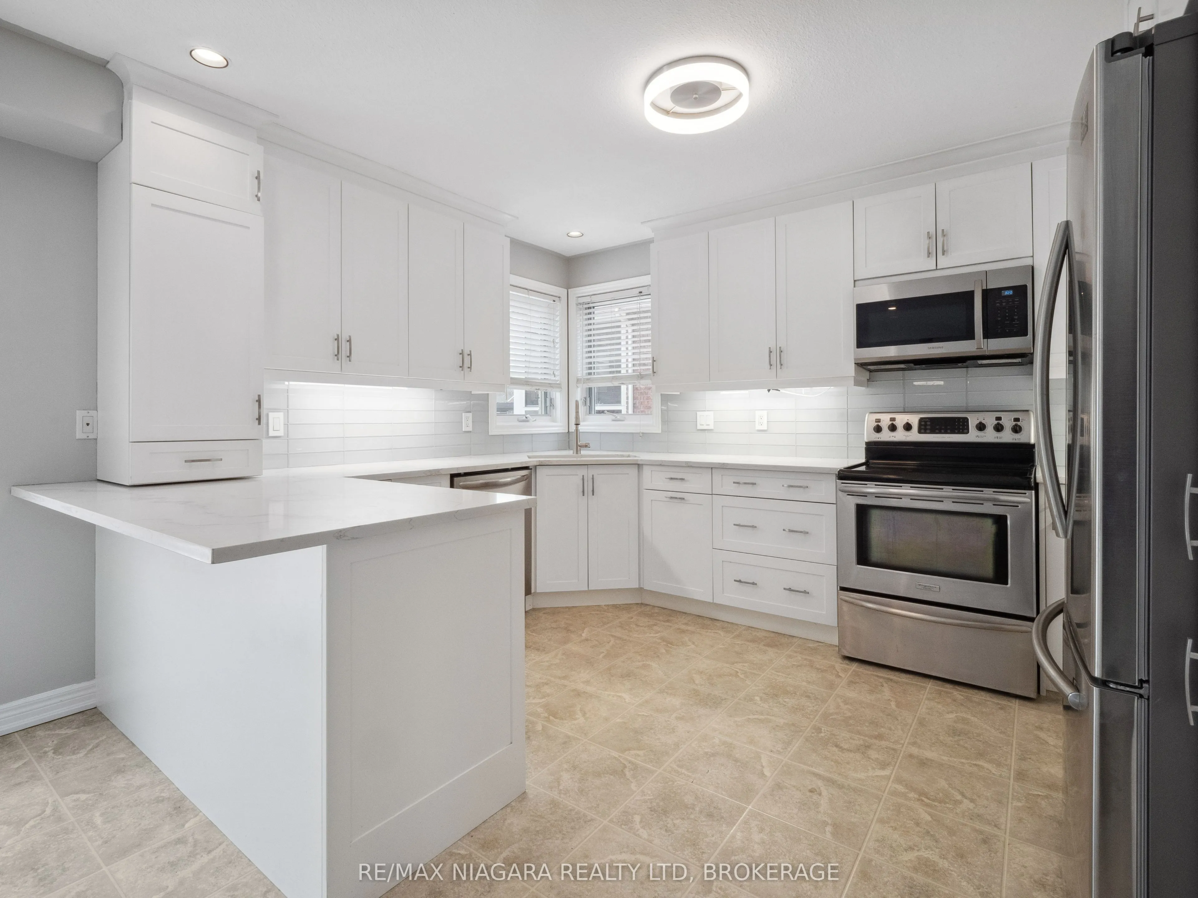 66 Hunter Drive, ON L3C 7L6