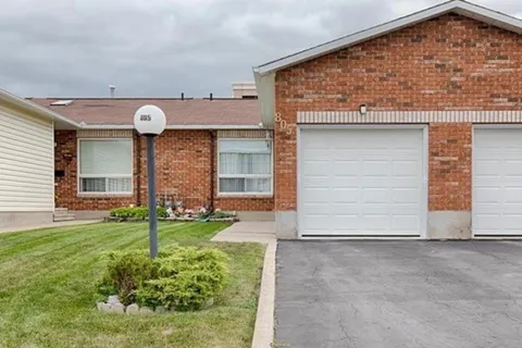 805 Eighth Street, Renfrew, ON K7V 4K9