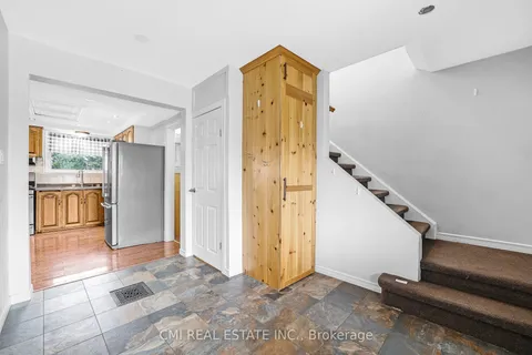 96 Elgin Street, ON K9V 3W7