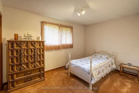 2124 Concession 6 West Road, ON N0B 1L0