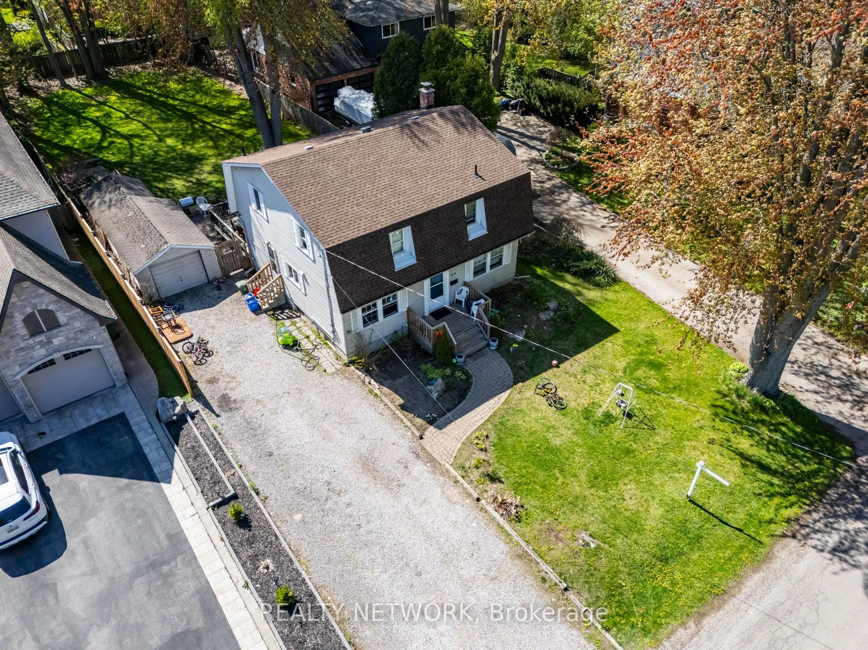 210 Valleyview Drive, ON L9G 2A8