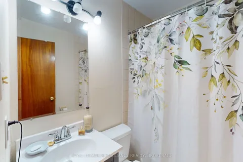 271-273 Rideau Street, ON K7K 3A7